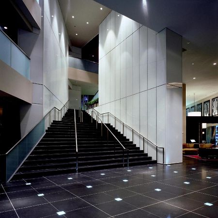 Отель Sofitel Chicago Magnificent Mile Интерьер фото Interior of the hotel