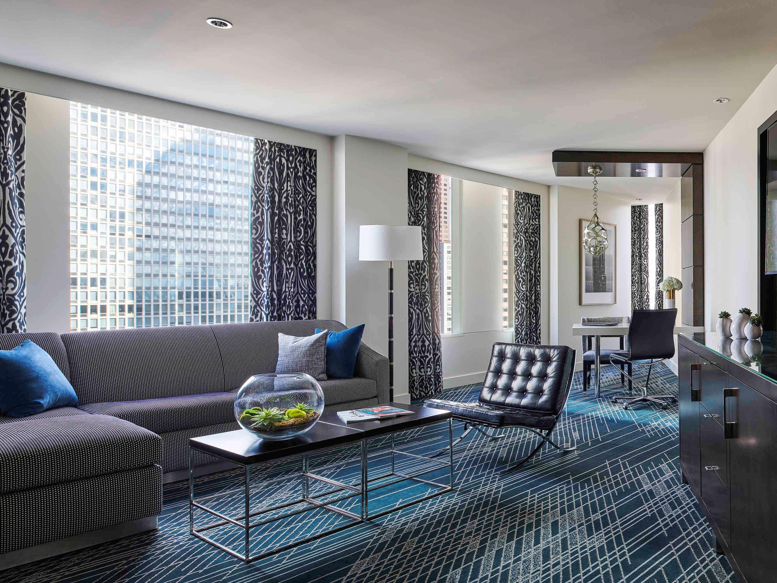 Отель Sofitel Chicago Magnificent Mile Экстерьер фото A suite at the InterContinental
