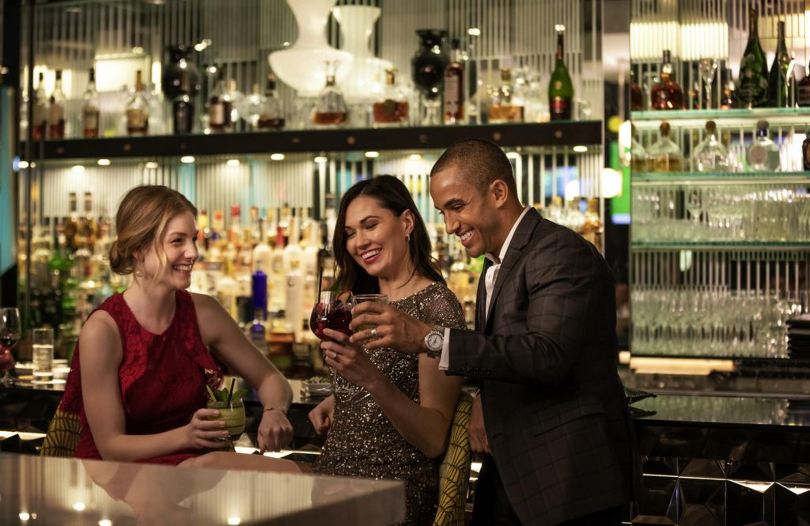 Отель Sofitel Chicago Magnificent Mile Экстерьер фото The bar at the Ritz-Carlton, Tysons Corner