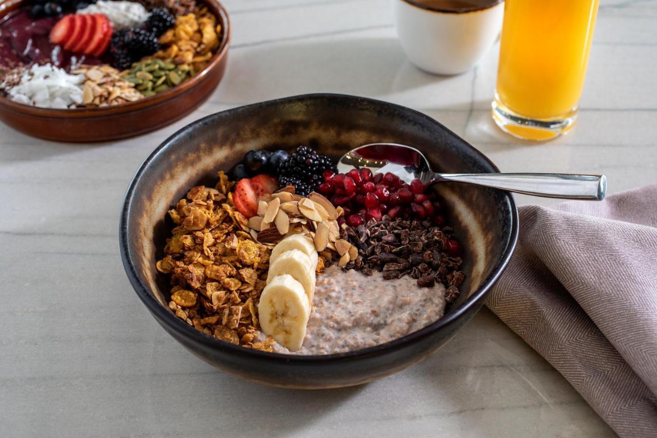 Отель Sofitel Chicago Magnificent Mile Экстерьер фото Chia pudding